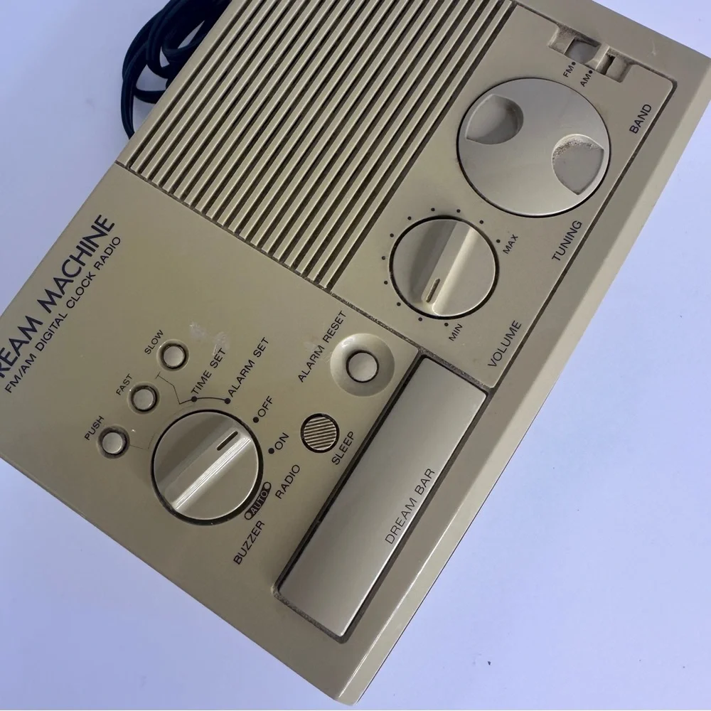 Sony Dream Machine Clock Radio Digital Beige AM/FM Tested Works Wood Grain Vtg‎